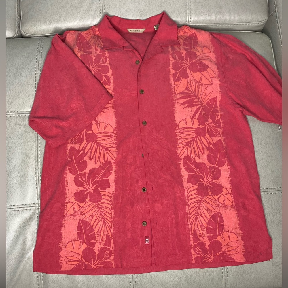 Men’s XL Tommy Bahama’s 💯% Silk Short Steve Camp Shirt